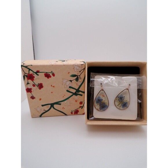 Jayden Jewelry - Jayden Silver Teardrop Dangle Earrings Pressed Blue Flowers Clear Resin Pear